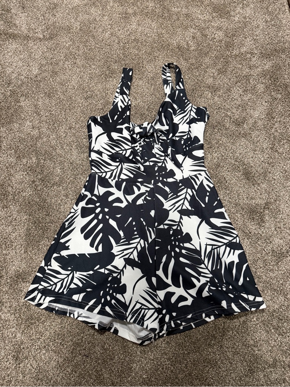 Black & White Tropical Print Romper